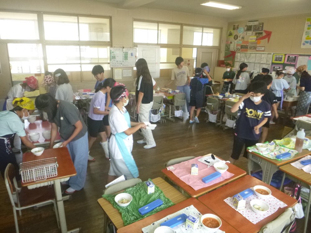 みんながみんなのために動いています。