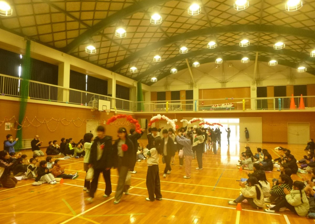 6年生の入場です