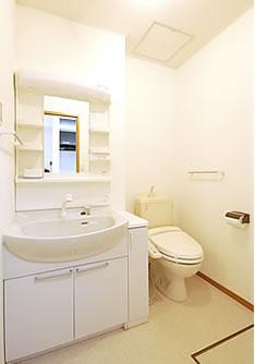 洗面所とトイレの写真