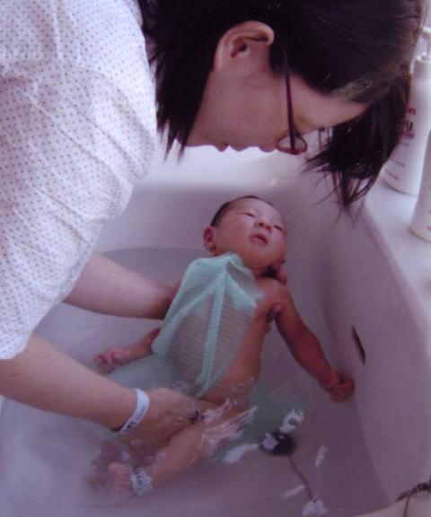 お風呂（沐浴指導）の様子