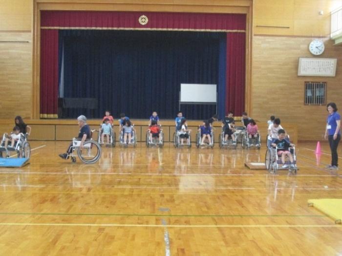 くるまいすだよ