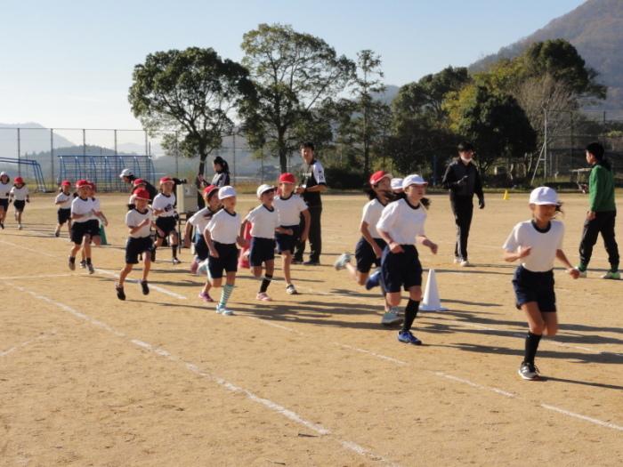 まらそんたいかいだよ