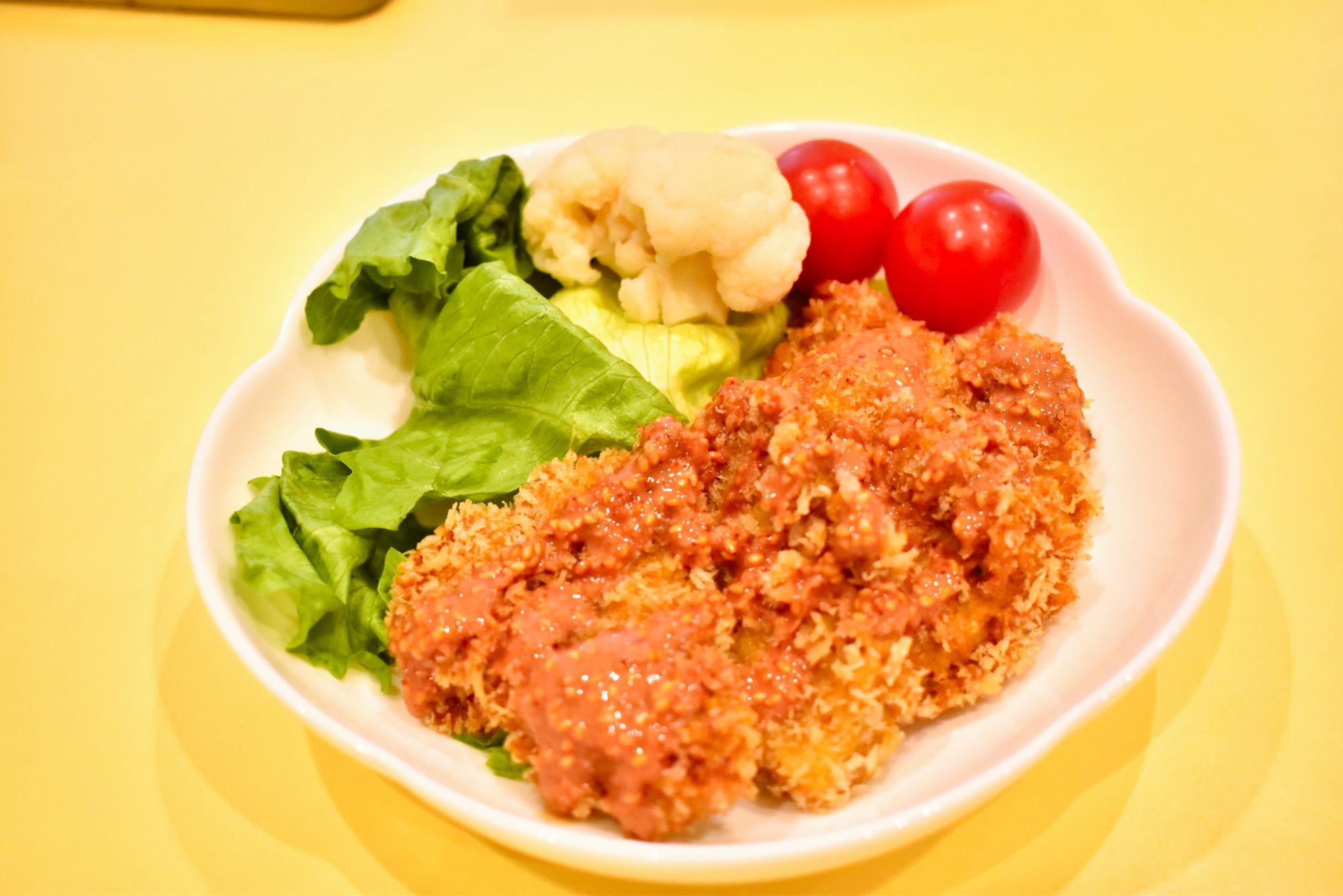 スパイス薫るカレーチキンカツ