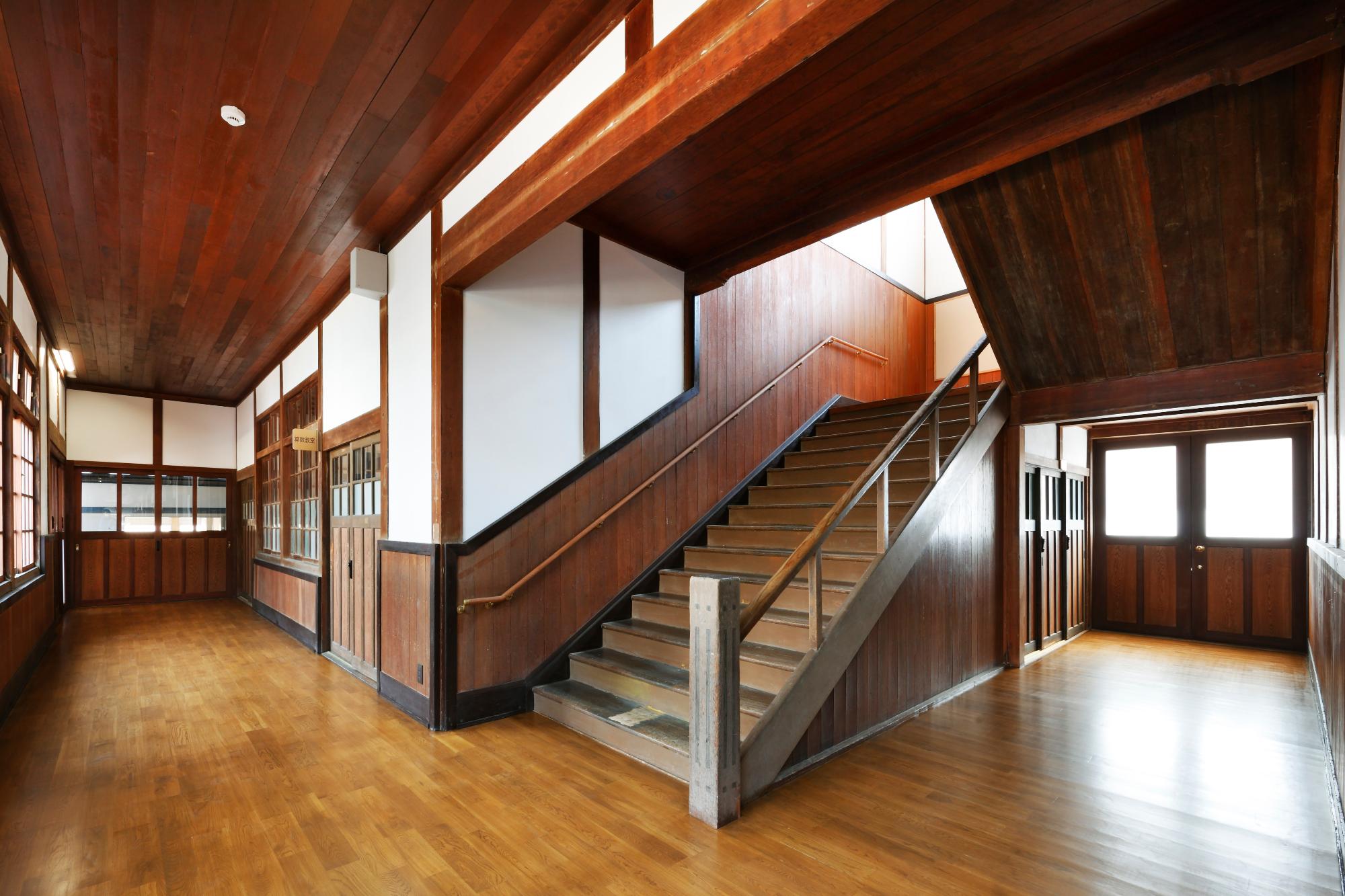 西脇小学校校舎4