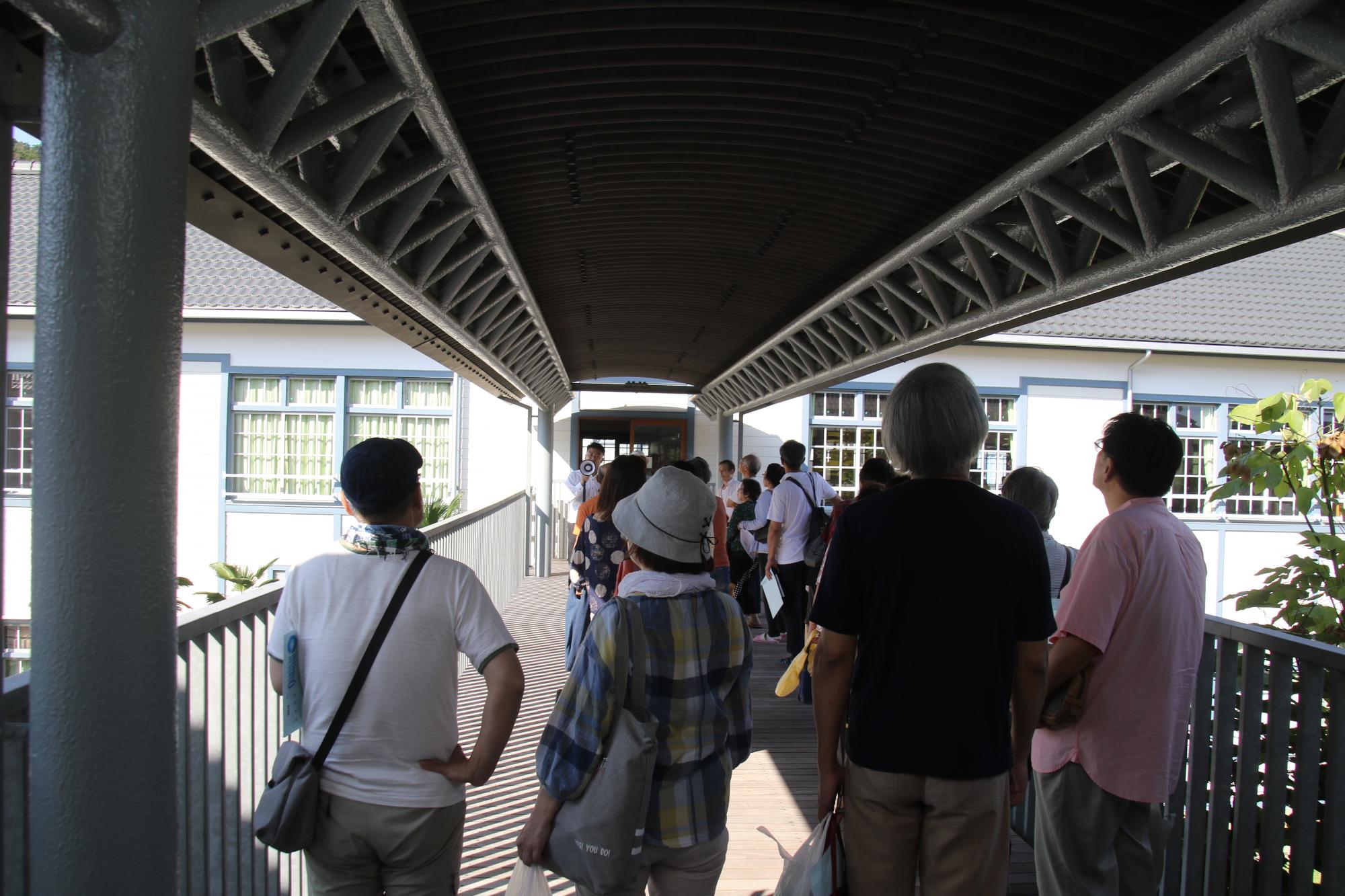 西脇小学校内覧会の様子