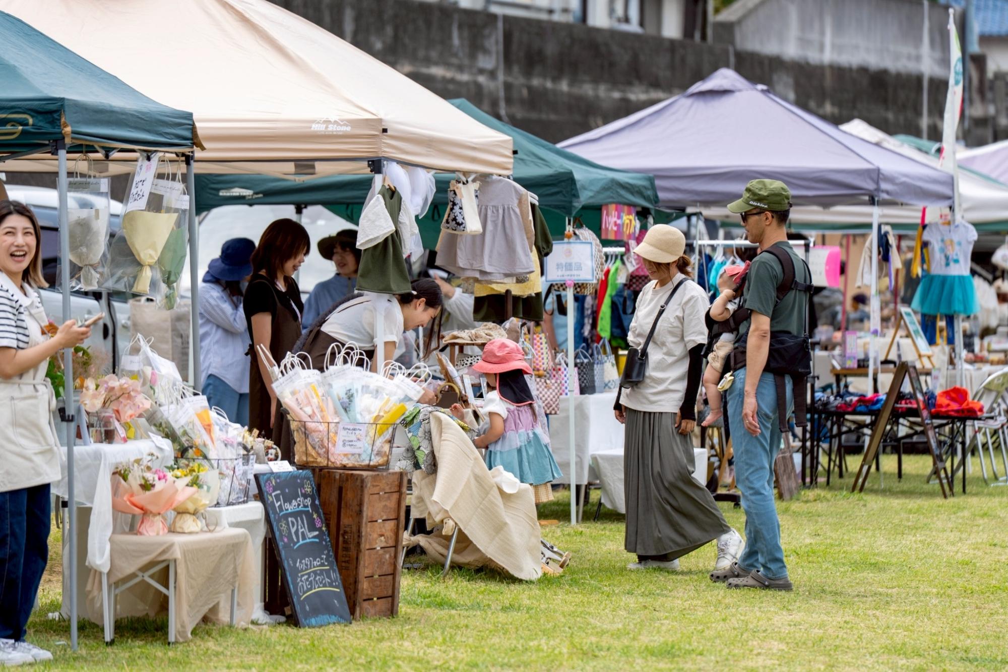 わいわいまちなかあおぞらマルシェ