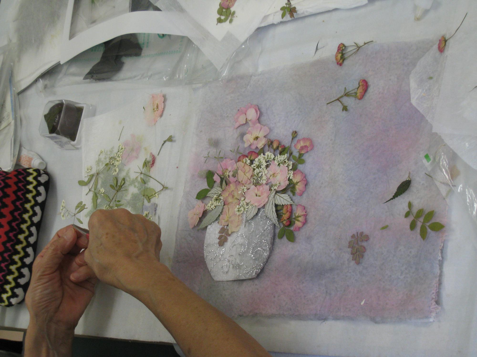 押し花教室（サークル）押し花の様子