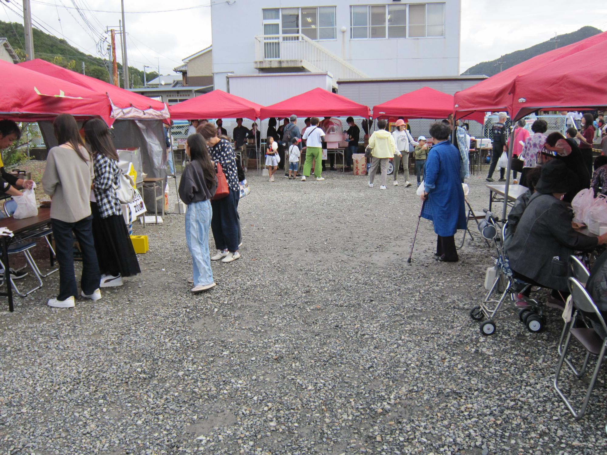 食べ物コーナーの様子