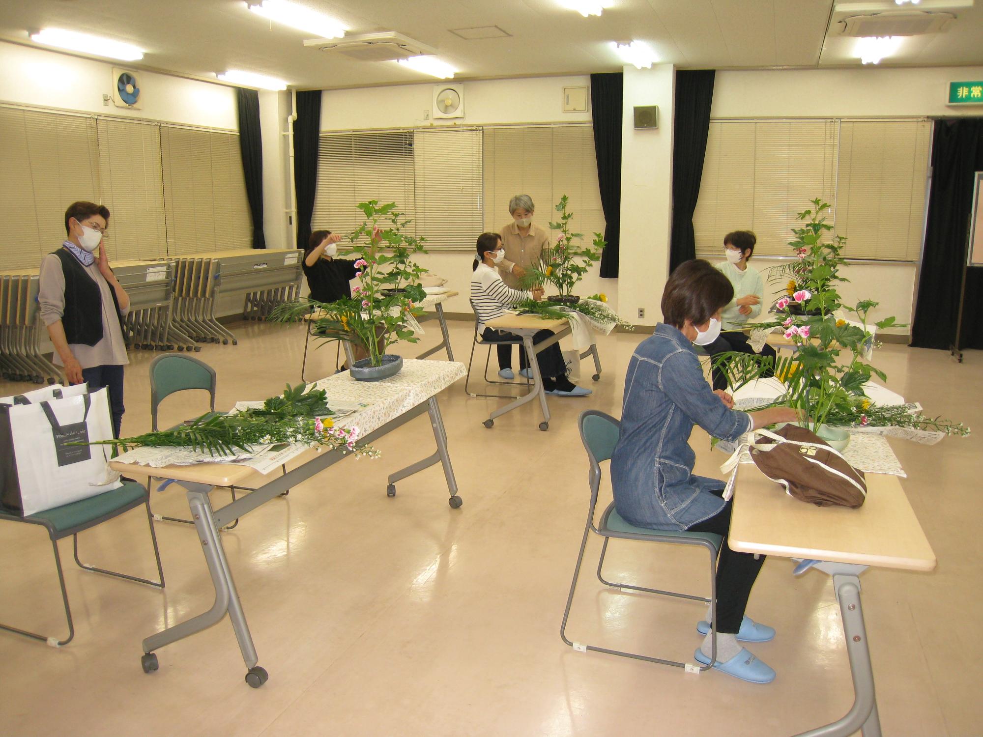 生け花教室の様子