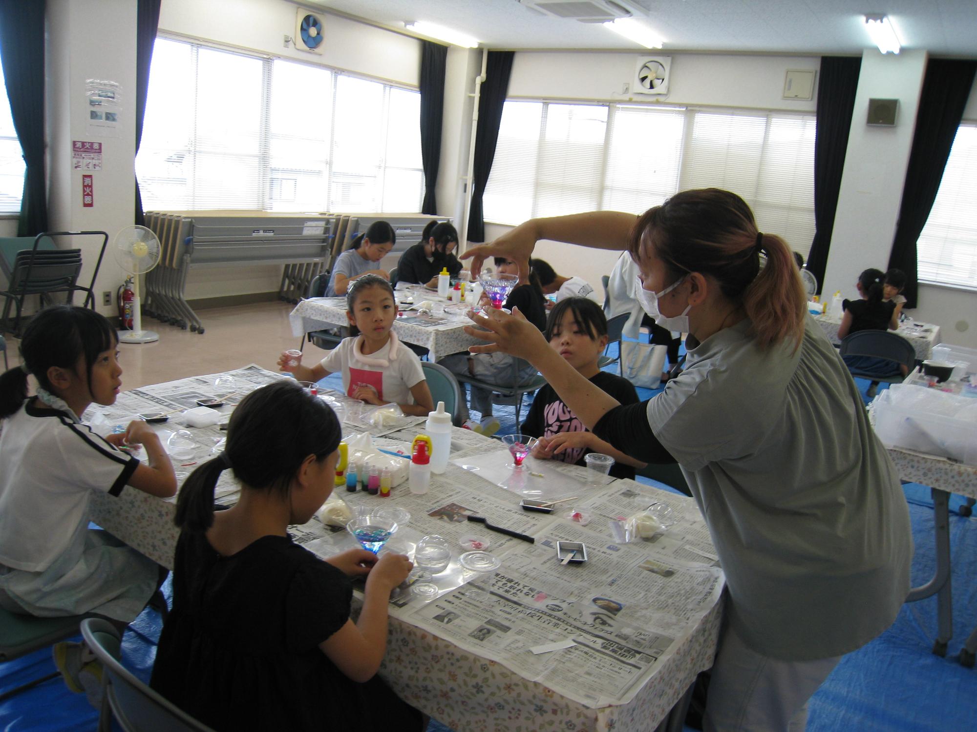 工作（粘土）教室の様子