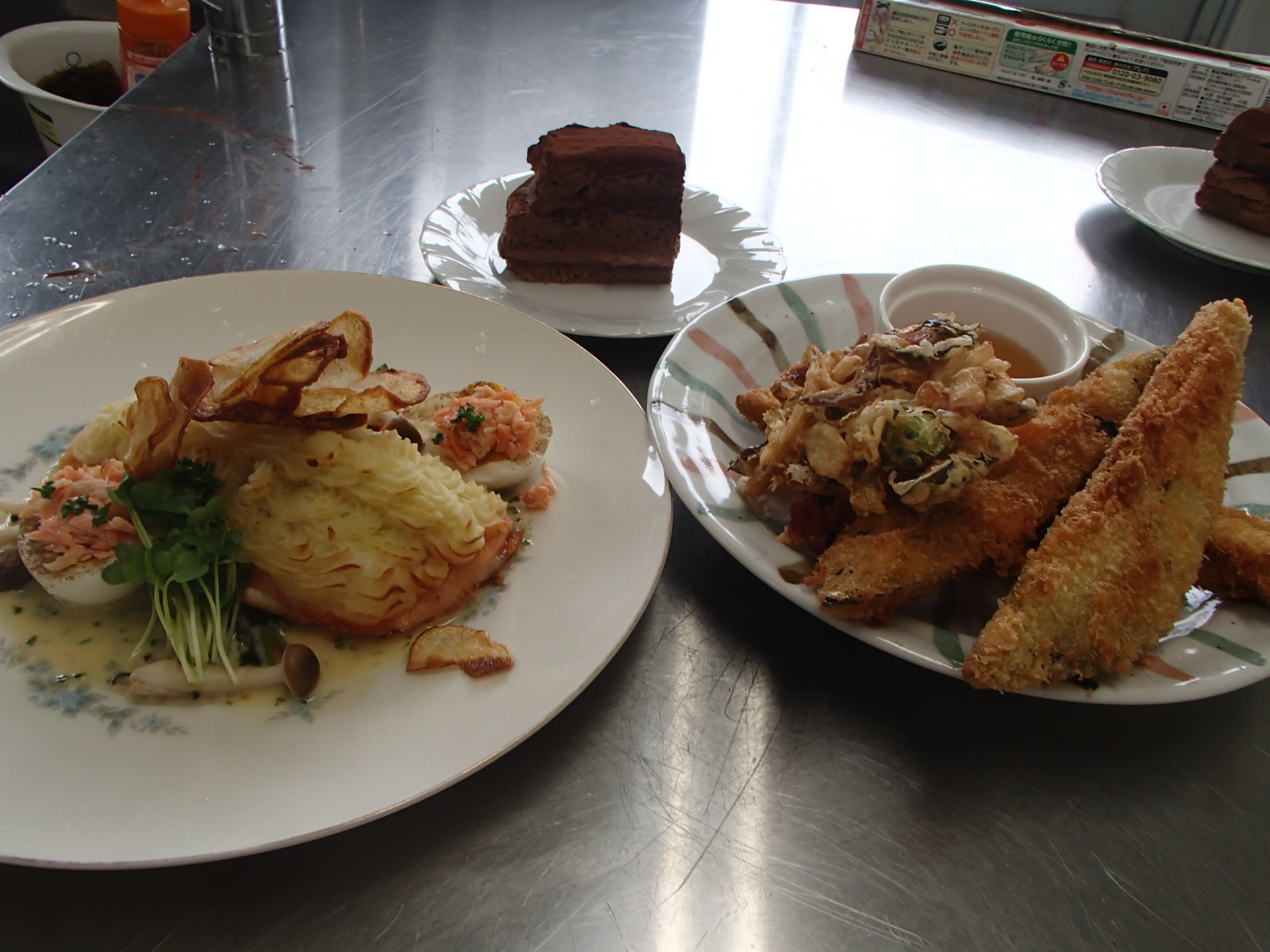 令和6年2月茄子とベーコンのカツレツほか