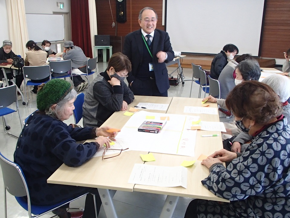 教養講座生閉講式講師田中先生