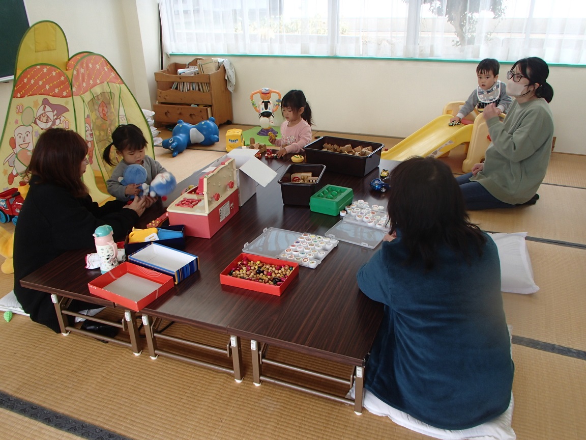 すくすく広場令和7年3月、みんなの様子
