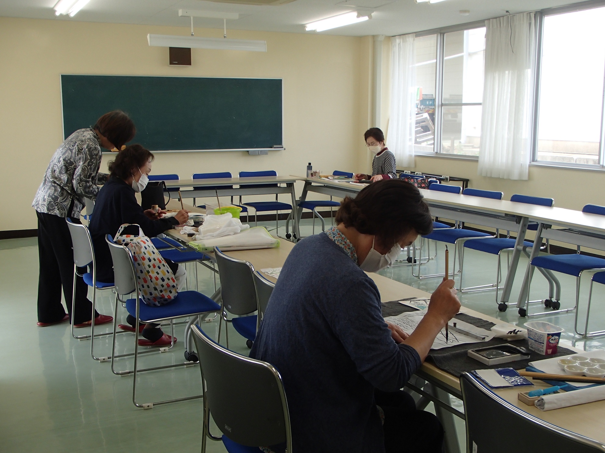 順に教えてもらいます