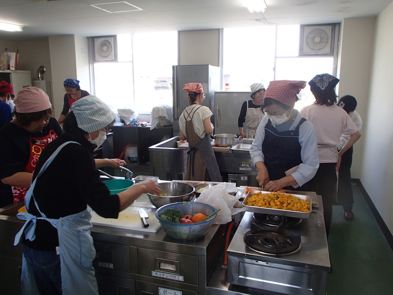 みんなで手分けして取り組んでいます