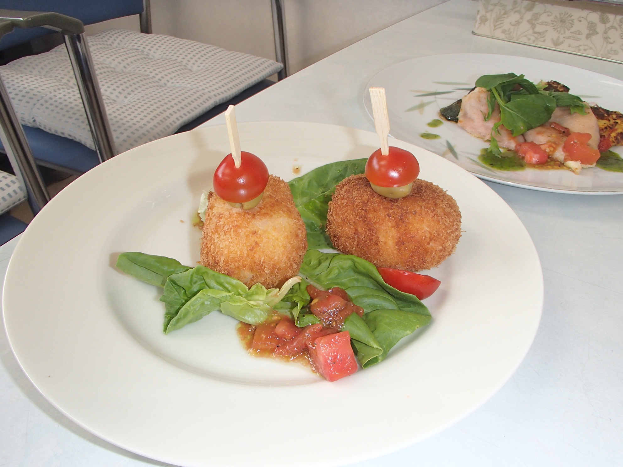 6月メニューライスコロッケほか