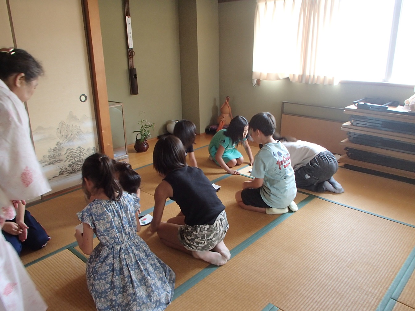 おかしをどうぞ