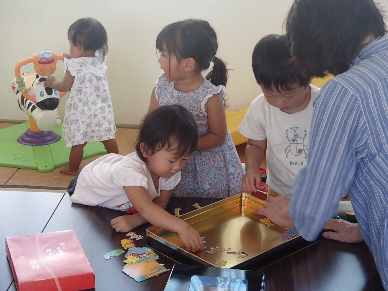 シールを選んで貼ります