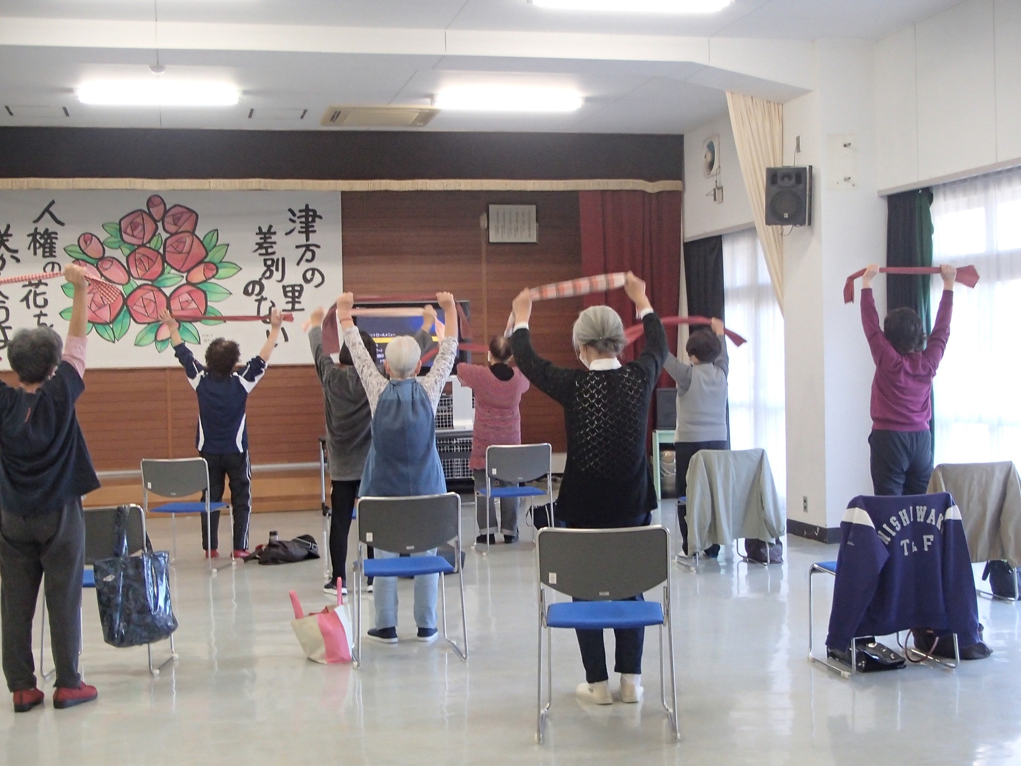 おりひめ体操手を挙げて