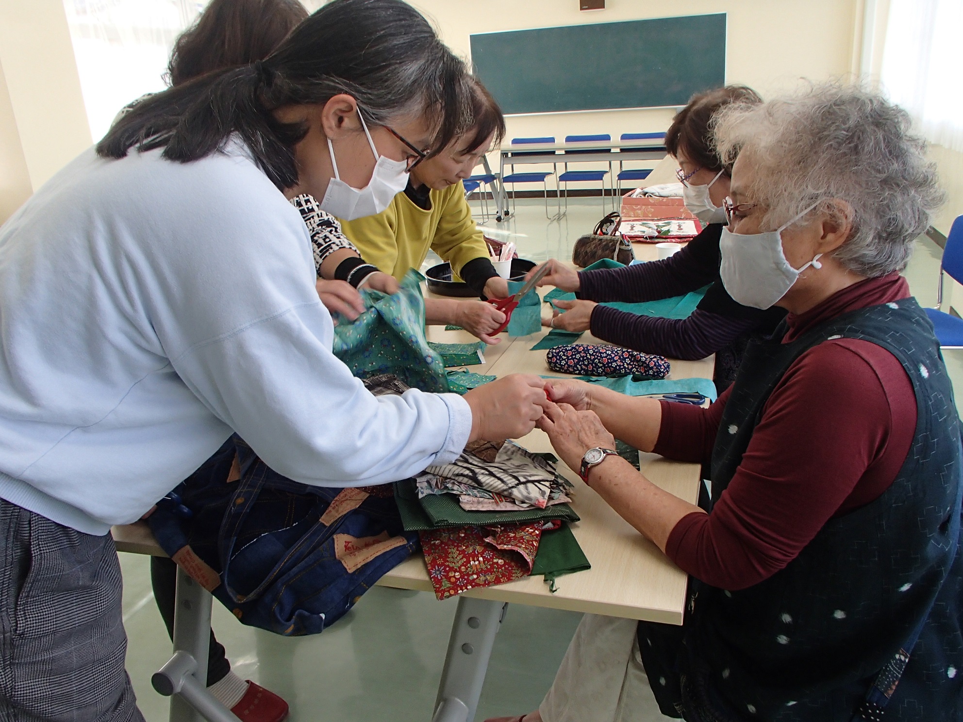 布あそび教室、先生と