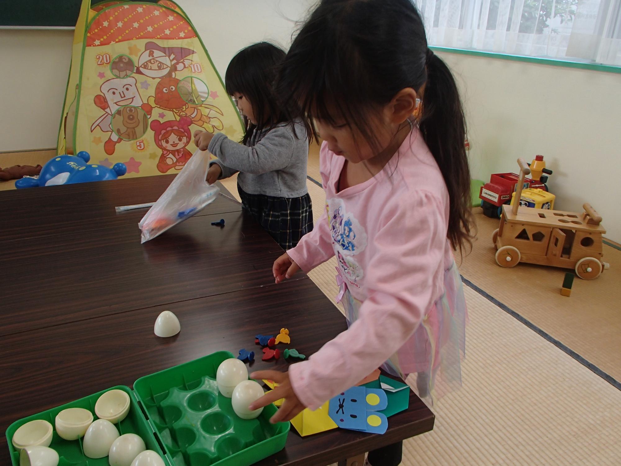 タマゴの中身は何かな？