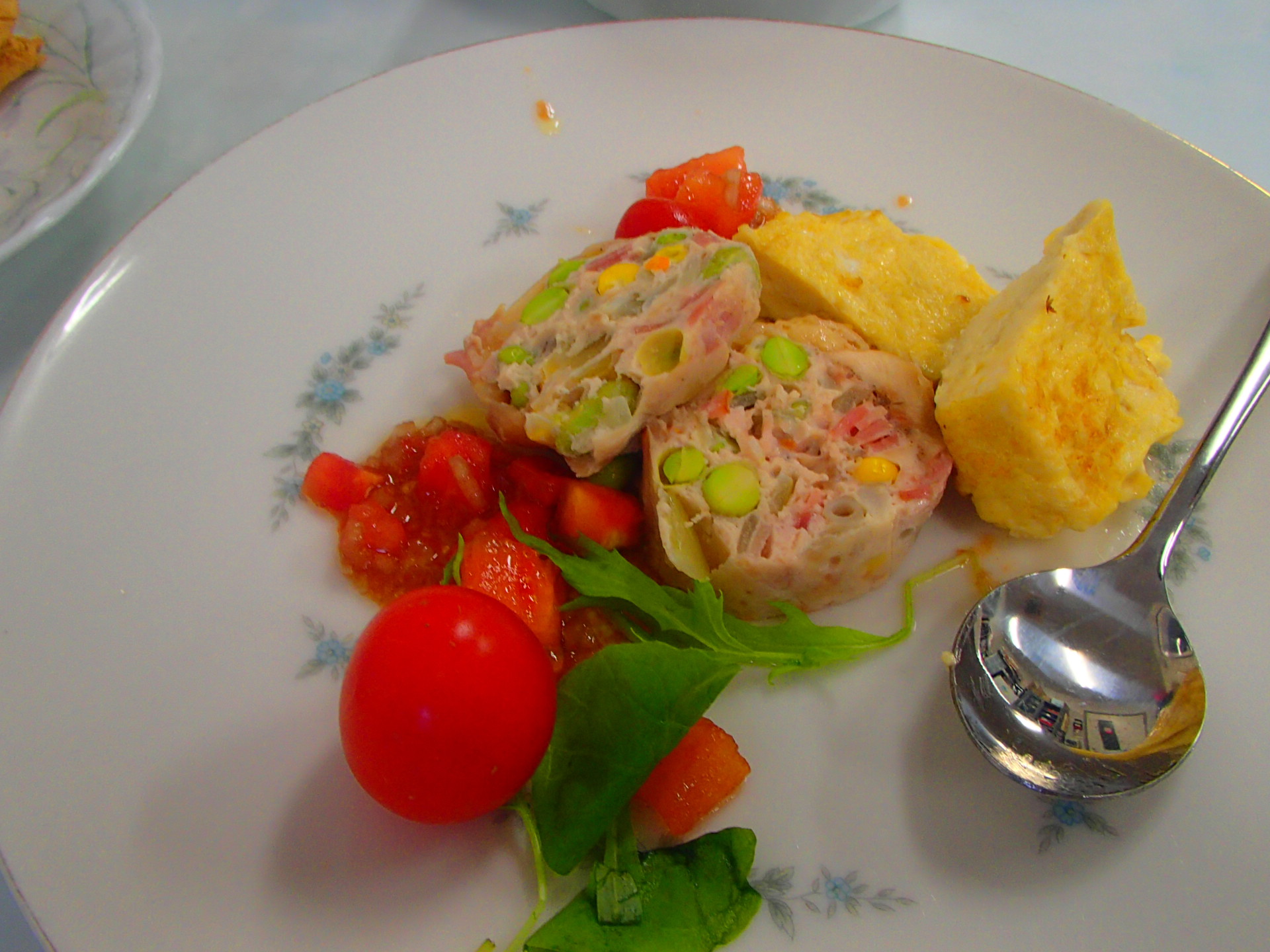 鶏もも肉のバロティーヌ