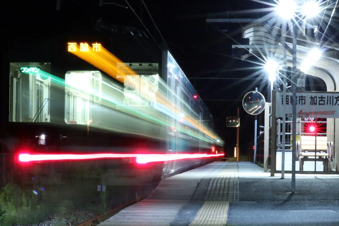 加古川線谷川駅にて