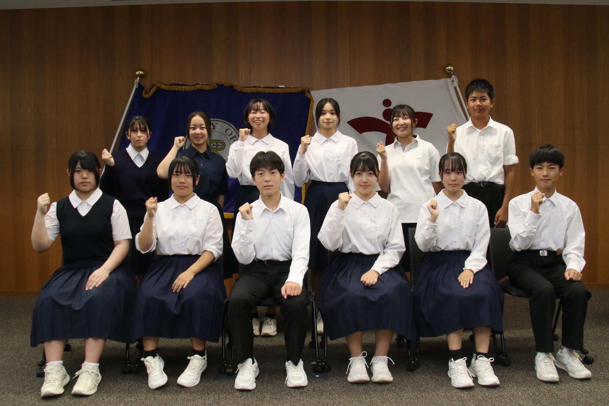 レントン市へ訪問する中学生親善使節団