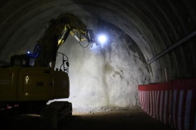 31年2月2日トンネル貫通