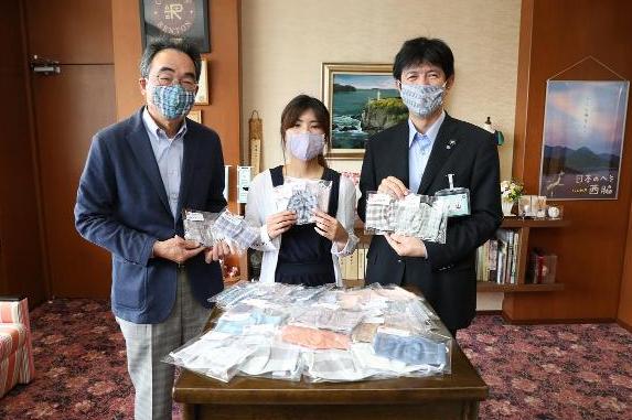 播州織生地マスクの寄贈
