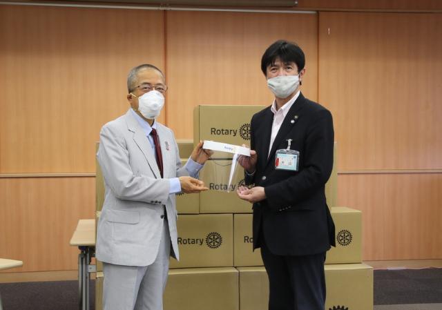 フェイスシールドの寄贈