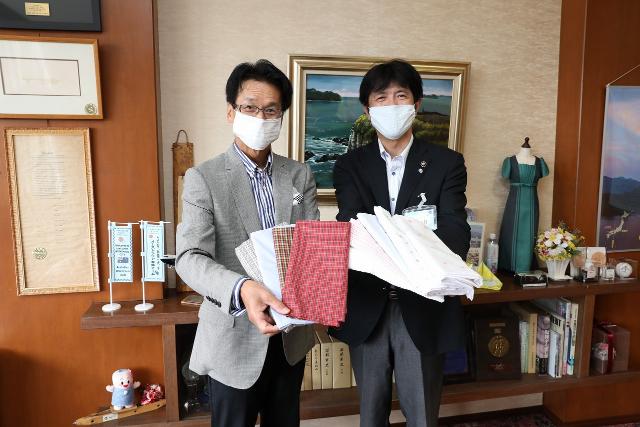 播州織生地の寄贈