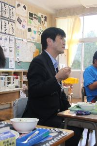 黒田庄和牛の給食試食