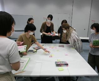 みらいえの「女性リーダー養成講座」 で、女性活躍の方法を議論