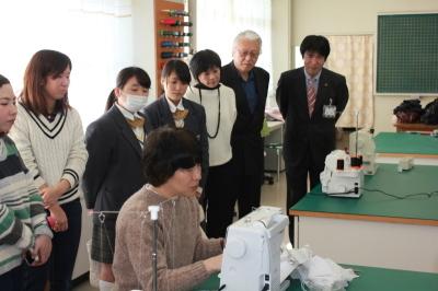 29年2月4日海外先生による縫製教室