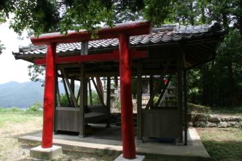 黒田城跡とされる稲荷神社