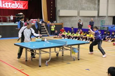 西村卓二卓球選手権大会の様子