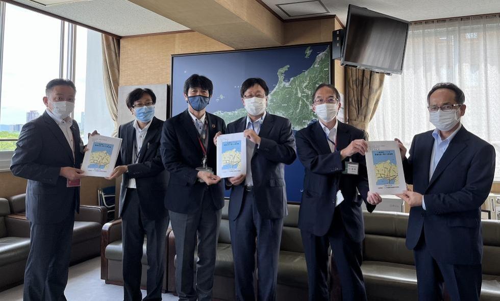 令和4年度一般国道175号整備促進期成同盟会　近畿地方整備局　要望書提出