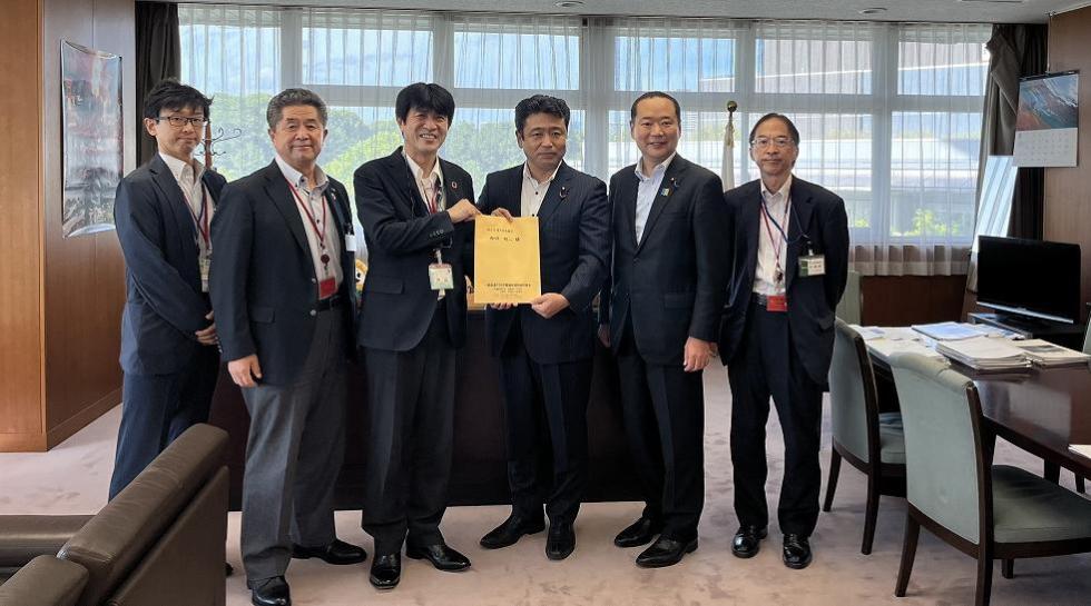 令和4年度一般国道175号整備促進期成同盟会　夏季要望　国土交通大臣政務官