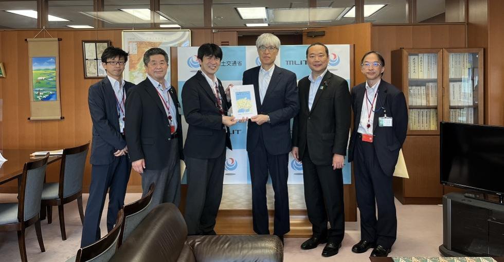 令和4年度一般国道175号整備促進期成同盟会　夏季要望　国土交通事務次官