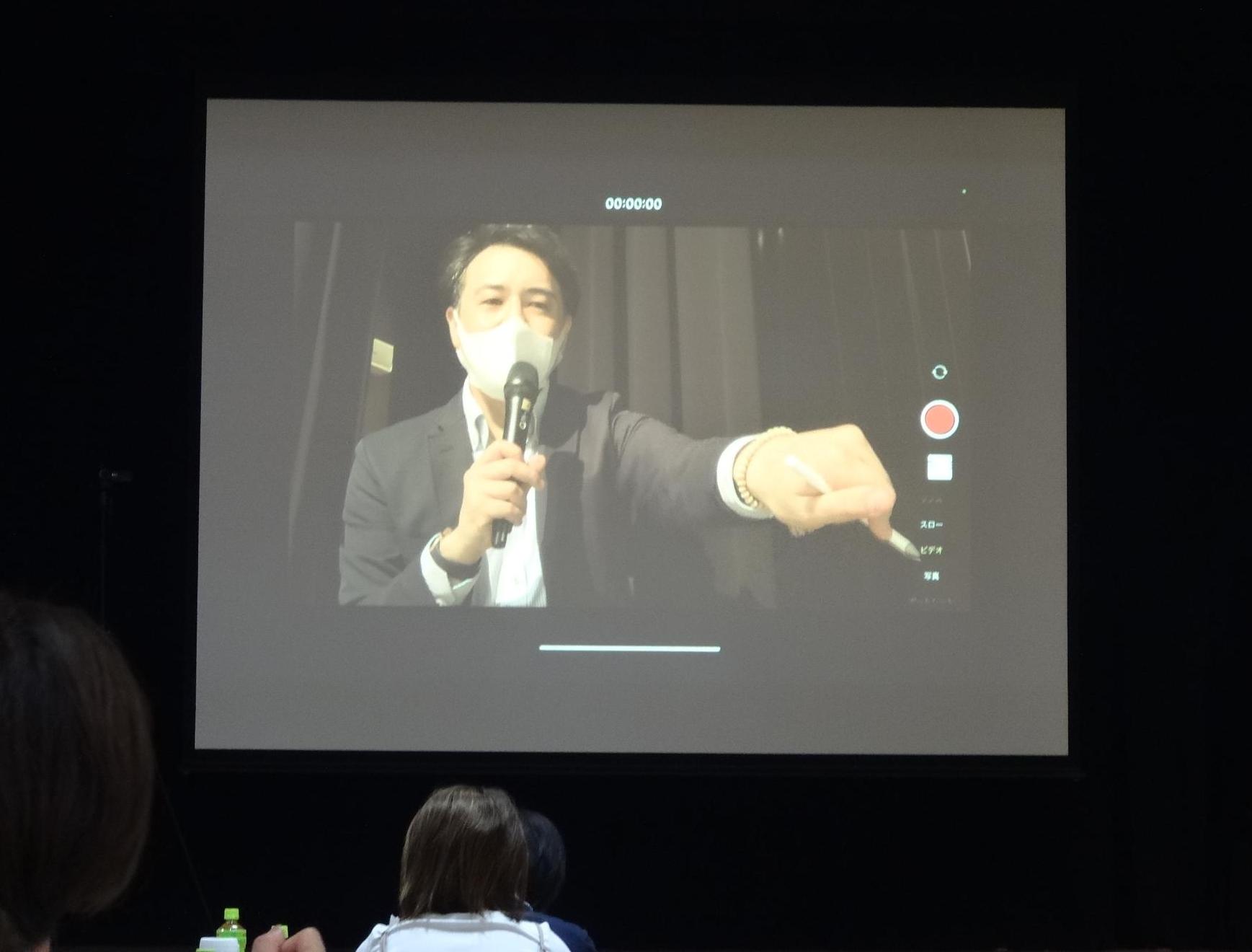 指先の神経の発達によって鉛筆の持ち方等も違うというお話