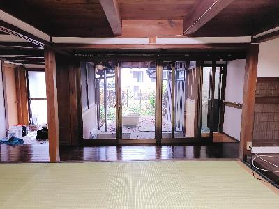 居間