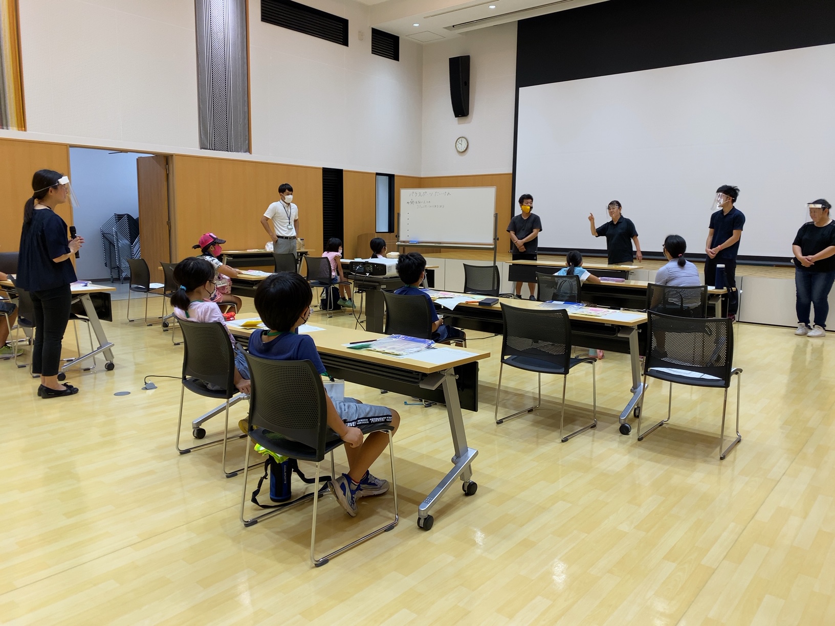 20ボッチャ体験手話