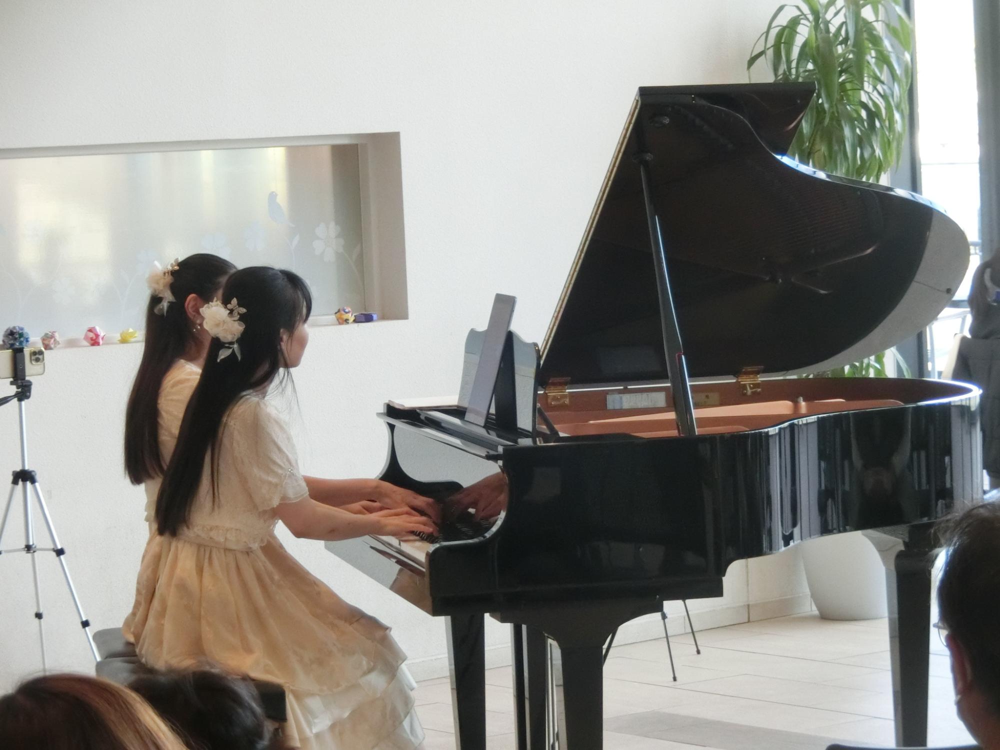 ピアノリレーの様子