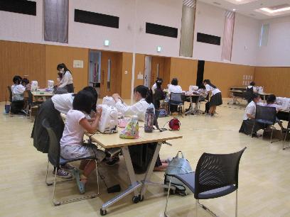 播州織でエプロン作り