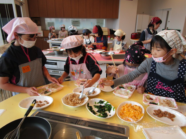 11月クッキングの様子