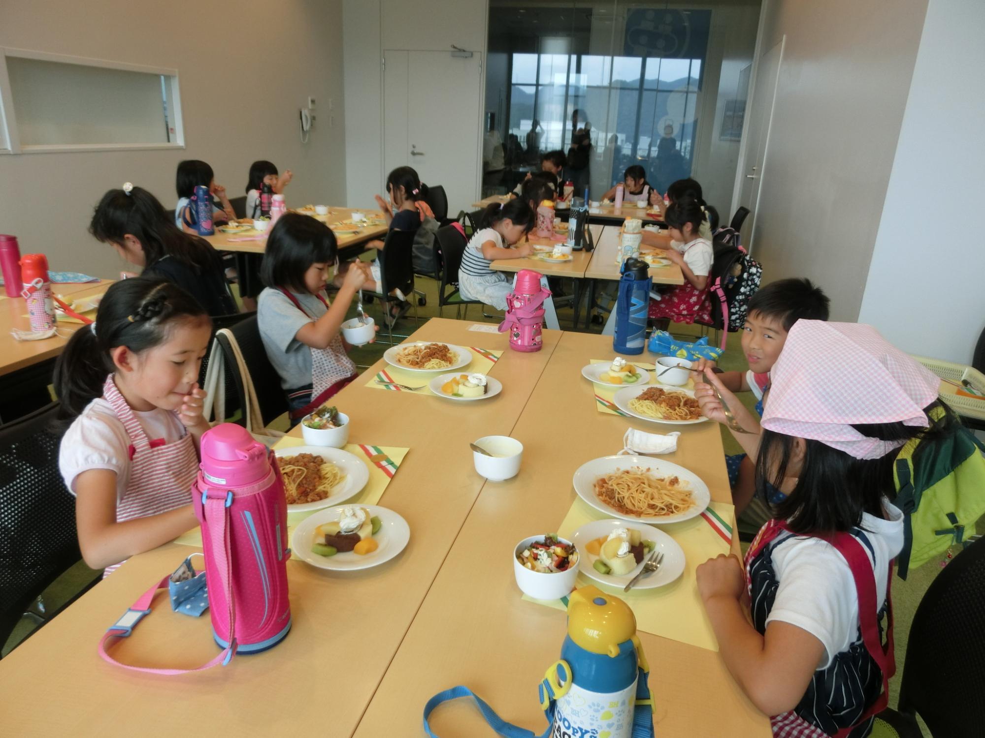 6月クッキングの様子