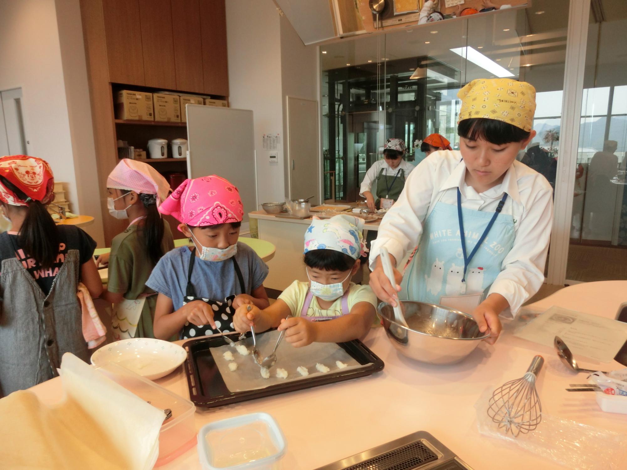 7月クッキングの様子