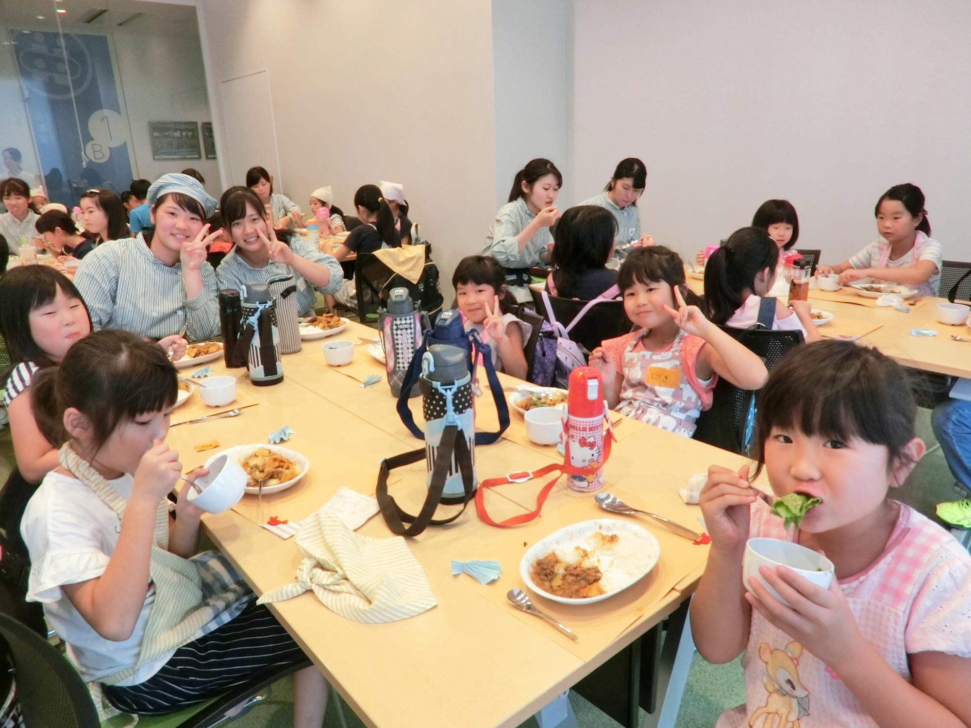 8月クッキングの様子