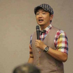 子育て支援者研修会講師の山崎清治さん